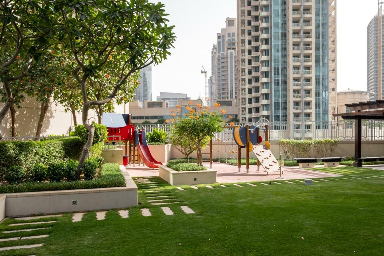 Maison Privee - Exclusive Apt With Burj Khalifa Next Door Dubai Exterior foto