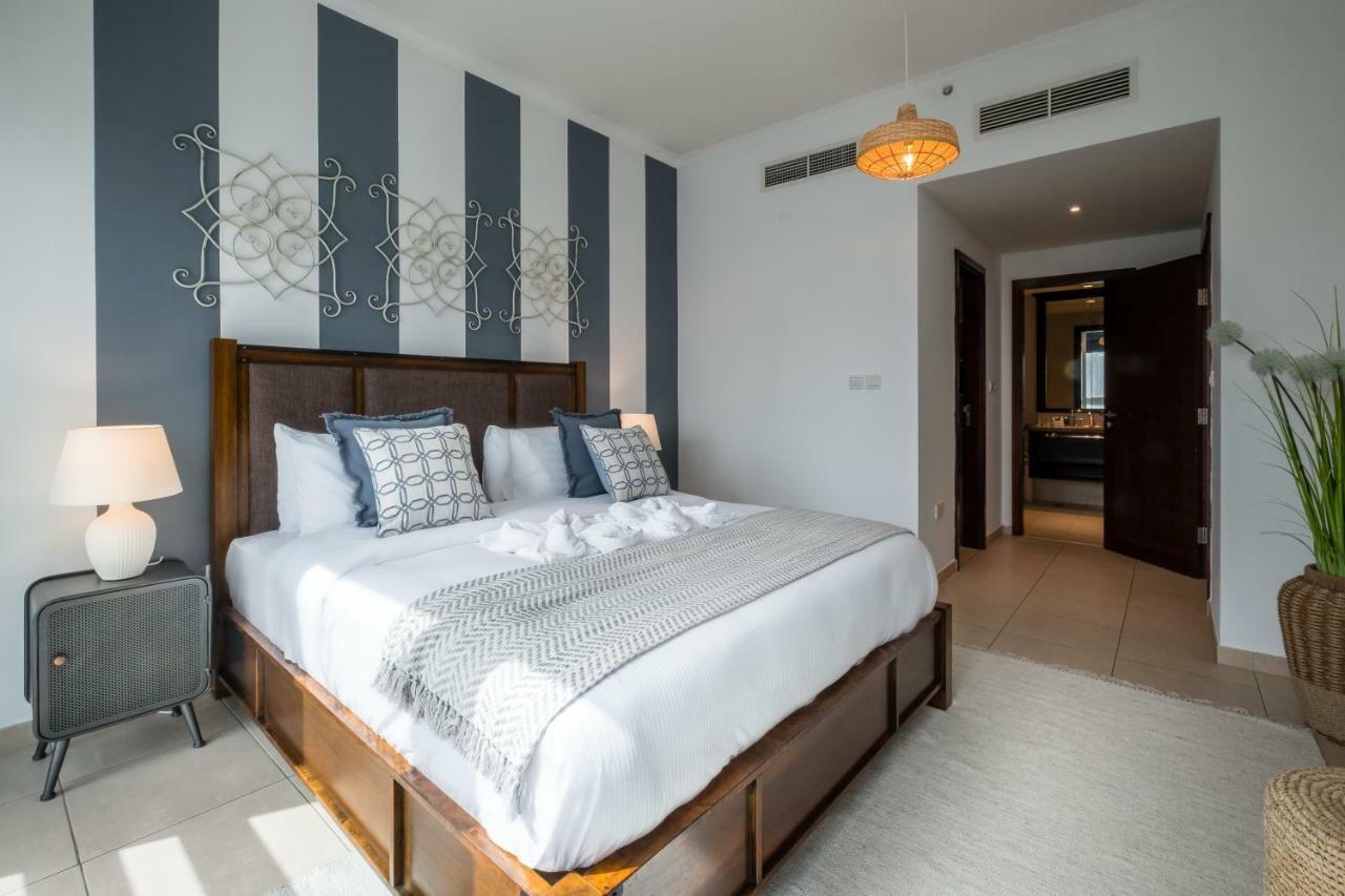 Maison Privee - Exclusive Apt With Burj Khalifa Next Door Dubai Exterior foto